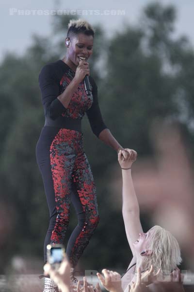 SKUNK ANANSIE - 2013-07-07 - BELFORT - Presqu'ile du Malsaucy - 